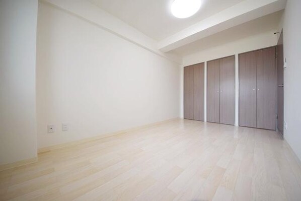 アーバンディラ蕨の物件内観写真